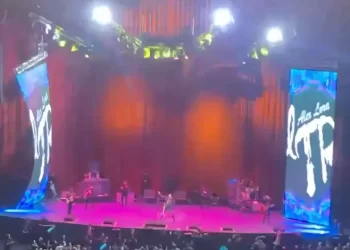 Colapsa pantalla en el Auditorio Nacional durante concierto de El Tri