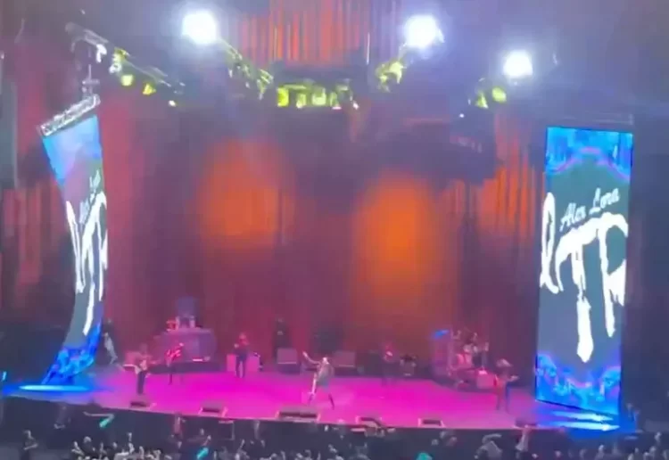Colapsa pantalla en el Auditorio Nacional durante concierto de El Tri
