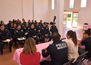 Capacitan a mandos policiacos en derechos de niñas, niños y adolescentes en San Cristóbal