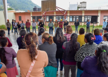 Inicia Fabiola Ricci obra de pavimentación en la colonia Artículo 115 de San Cristóbal