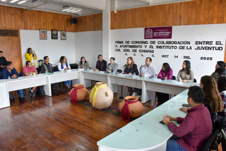 Firman convenio para fortalecer el impulso a la juventud en San Cristóbal de Las Casas