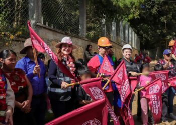 Arranca pavimentación con concreto hidráulico en San Antonio del Monte