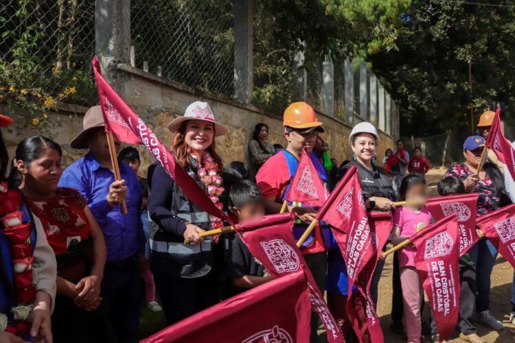 Arranca pavimentación con concreto hidráulico en San Antonio del Monte