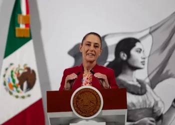 Sheinbaum habló con Trump sobre barreras comerciales; aplazan imposición de aranceles