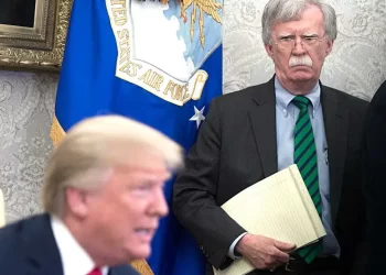 Ya van tres: inician juicio contra opositor de Trump; procesan a John Bolton