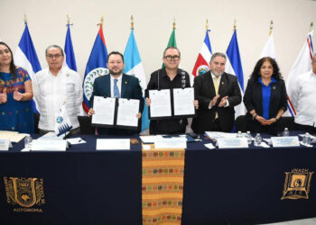 Suscriben UNACH-USAC-CSUCA el Programa Universitario Quetzal