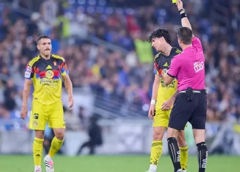 Árbitros reconocen su error ante el América