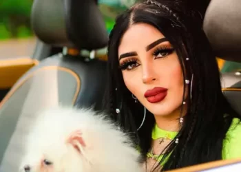 Bellakath enfrenta críticas por comentario serofóbico tras el Flow Fest