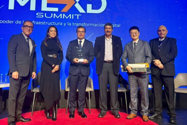 Conecta Chiapas recibe el premio a la Mejor Política Pública Estatal de Inclusión Digital