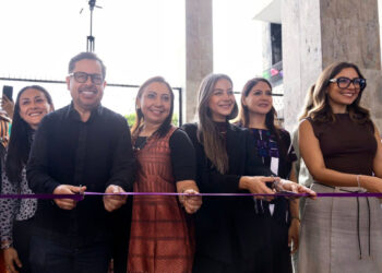Inauguran Bazar “Re Evolución, Mujeres que Emprenden”