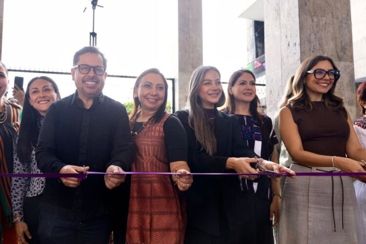 Inauguran Bazar “Re Evolución, Mujeres que Emprenden”