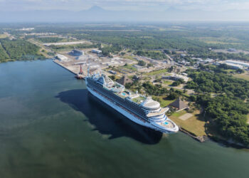 Puerto Chiapas da la bienvenida al crucero Emerald Princess