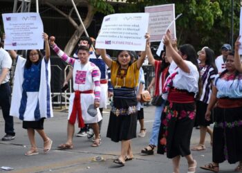Una Nueva ERA educativa desfila en Chiapas: alfabetización, conciencia y comunidad