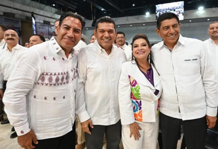 Asiste Eduardo Ramírez al Primer Informe de Gobierno del gobernador de Tabasco, Javier May