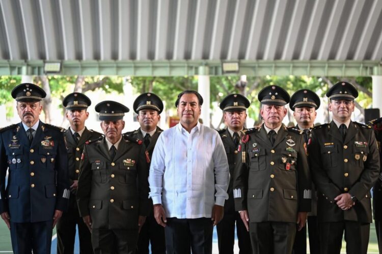 Eduardo Ramírez asiste a Ceremonia de Ascensos 2025 de la Sedena