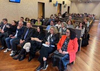 Formalizan invitación de honor para la Unión de Editoriales Universitarias Españolas a la FIL UNACH