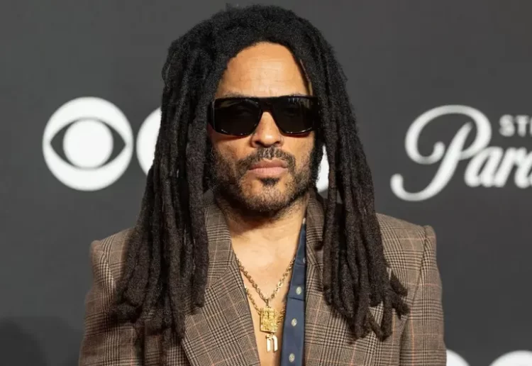 Una fan arrancó cuatro rastas a Lenny Kravitz… y ahora regresa a México con nuevas fechas