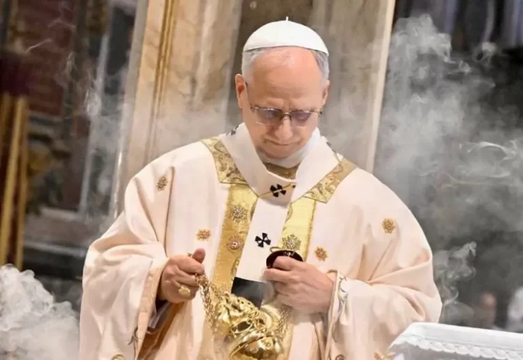 El papa León XIV denuncia el trato “irrespetuoso” a migrantes en EU