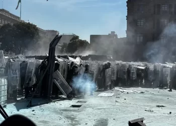 Movilización de Gen Z termina con más de 100 heridos en el Zócalo