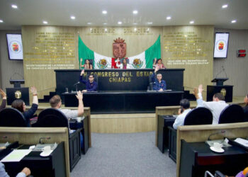 Con reforma al Código Civil, fortalece Congreso decisión de padres sobre apellido de sus hijos