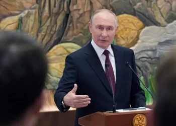 Rusia parará los combates si Ucrania se retira, afirma Putin