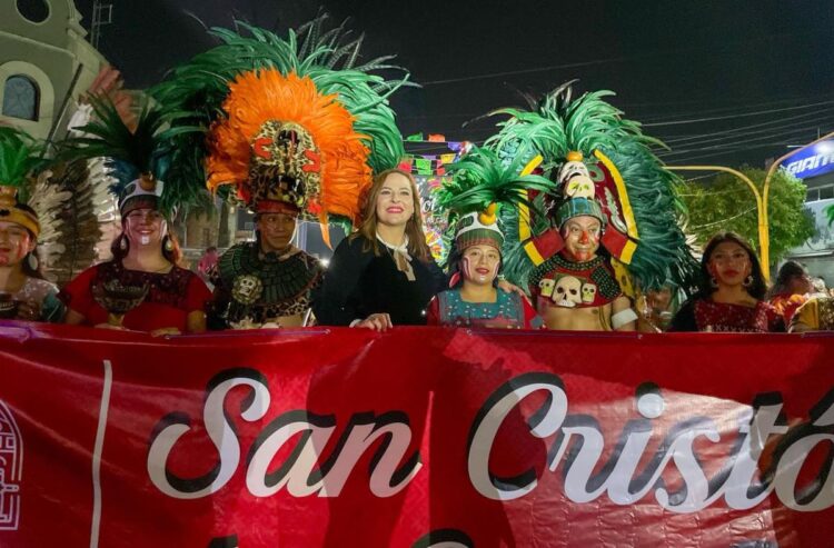 San Cristóbal brilla en el Desfile del Mequé 2025