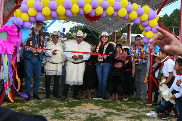 Fortalecen infraestructura comunitaria con nuevo domo en el ejido Río Arcotete