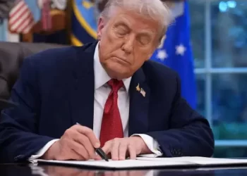 Senado de EU logra acuerdo provisional para poner fin al cierre del gobierno más largo en la historia