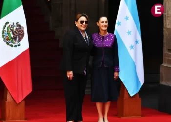 Sheinbaum se reúne con Xiomara Castro en Palacio Nacional