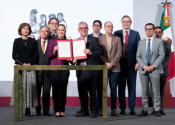 Presidenta presenta Clúster Nacional y Centro Mexicano de Supercómputo para hacer de México una potencia científica