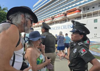 SSP brinda seguridad y acompañamiento a pasajeros del crucero Emerald Princess