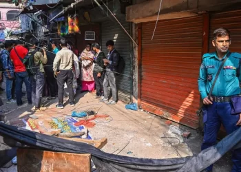 Sismo de 5.5 en Bangladés deja al menos 8 muertos y 300 heridos