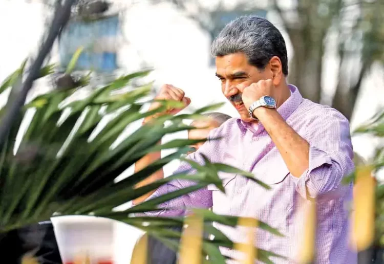 Trump, abierto a hablar con presidente Maduro; mantiene presión en el Caribe