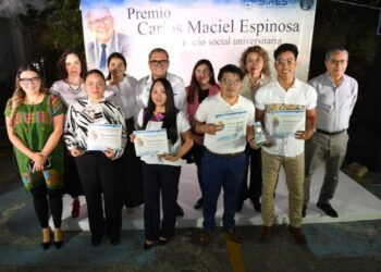 Entregan en la Benemérita UNACH el Premio ‘Carlos Maciel Espinosa’