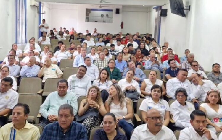 Rindió su tercer informe de actividades el director de la Facultad de Negocios de la UNACH Campus Tapachula