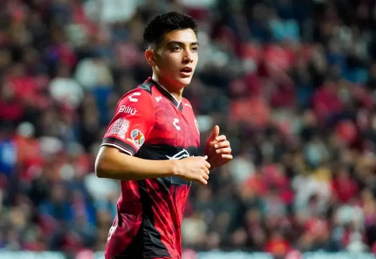 Xolos pone cifra millonaria a Gilberto Mora
