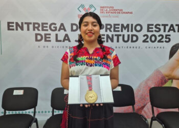 Estudiante del Cecytech destaca en el Premio Estatal de la Juventud 2025