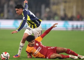 Edson Álvarez libra prisión preventiva… su compañero no