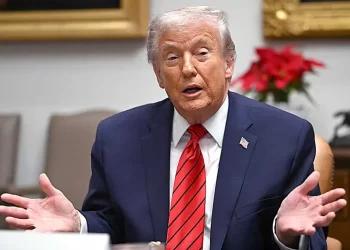 EU se impacienta y presiona a Ucrania; Trump, “frustrado por guerra”