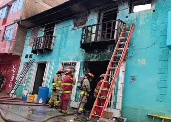 Diez universitarios mueren en incendio en un restaurante en Perú