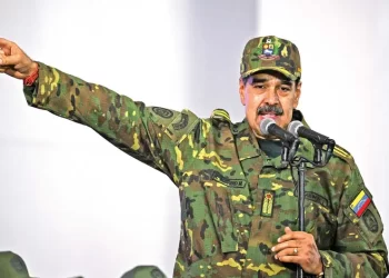 Maduro pide ayuda a aliados petroleros contra EU; denuncian ‘crimen de guerra’