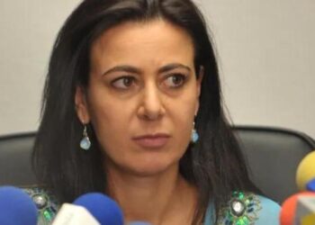 Mamá de Paulette demanda a Netflix por daño moral y exige una indemnización millonaria