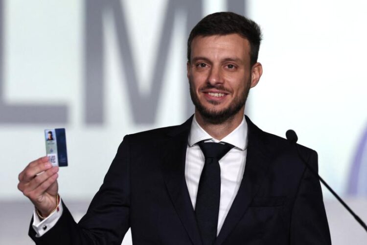 Martín Anselmi llega como relevo de Ancelotti a Brasil