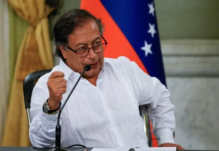 Petro clama por “gobierno de transición” y “amnistía” en Venezuela