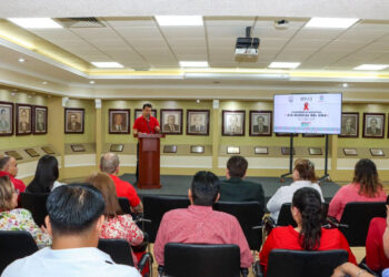 Realizan conferencia en el Poder Judicial para informar y eliminar prejuicios sobre el VIH