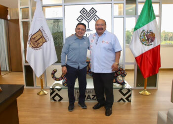 Juan Carlos Moreno Guillén sostiene reunión con alcalde de Copainalá