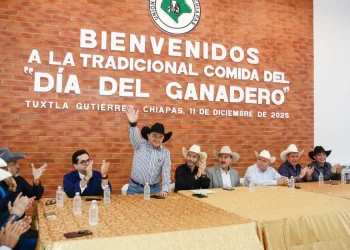 Magistrado presidente asiste a festejo del Día del Ganadero