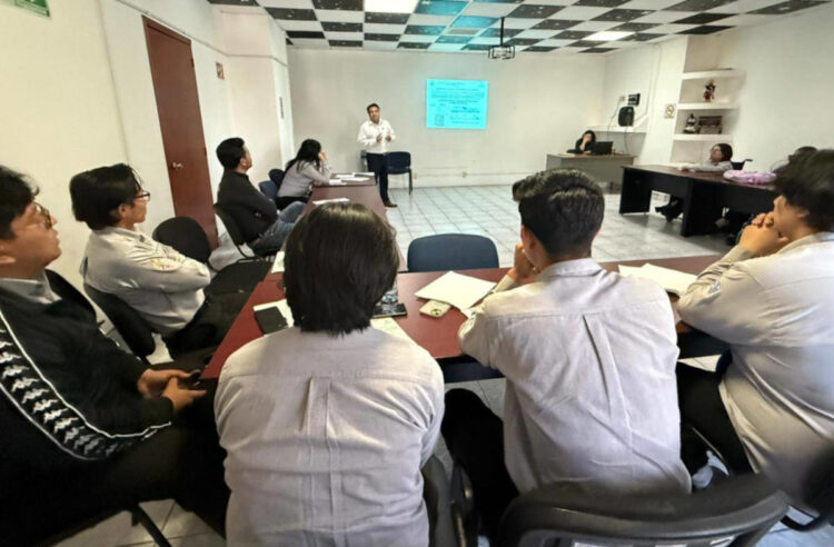 Poder Judicial realiza visita guiada a estudiantes de la Universidad INFA