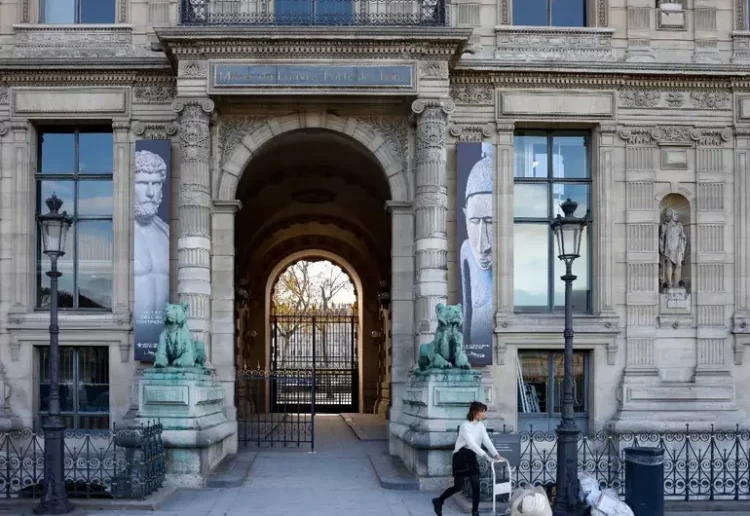 Robo de joyas en el Louvre pudo evitarse por solo 30 segundos
