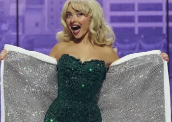 Sabrina Carpenter estalla contra la Casa Blanca por usar ‘Juno’ en video de redadas de ICE